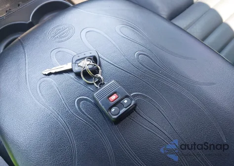 2002 Ford F-150 Lariat from USA, damaged, VIN 1FTRW07362KC96882